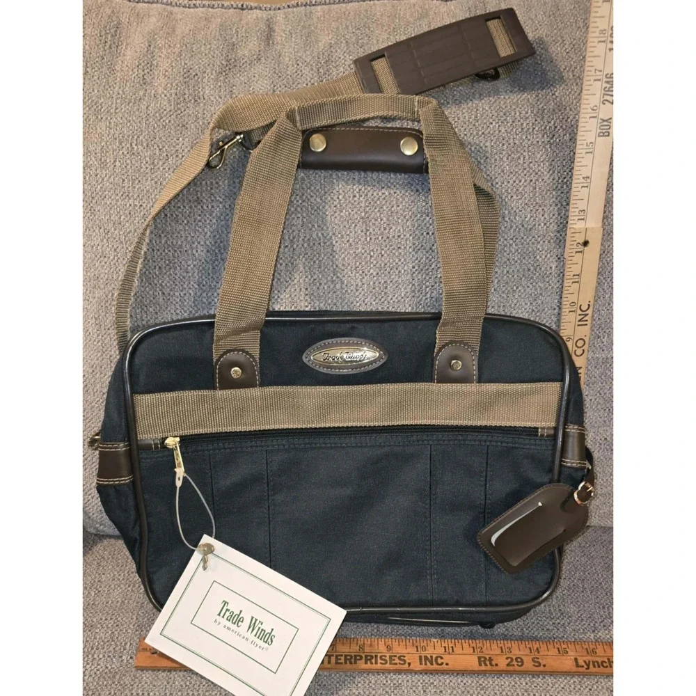 Trade Winds American Flyer Carry On Luggage Shoulder‎ Bag Travel